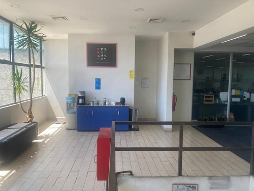 Bodega En Arriendo Con Oficina