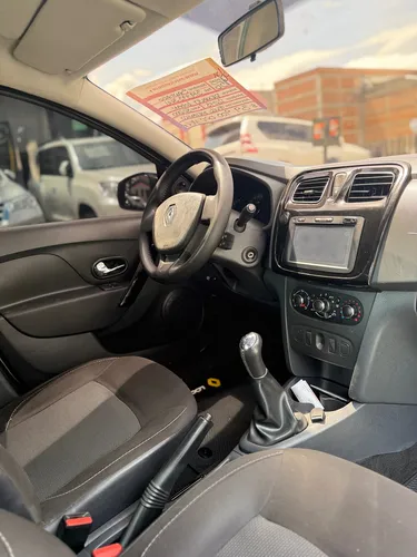 Renault Logan 1.6 Privilege / Intens