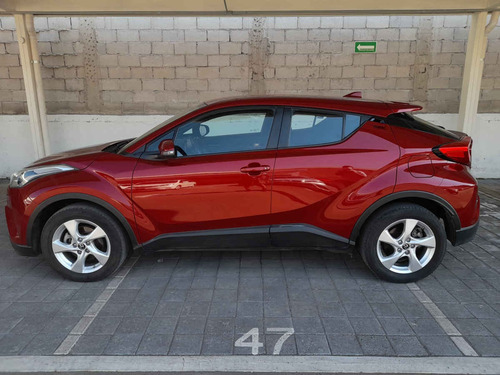 Imagen 2 de 15 de Toyota C-hr 2019 4p Cvt L4/2.0 Aut