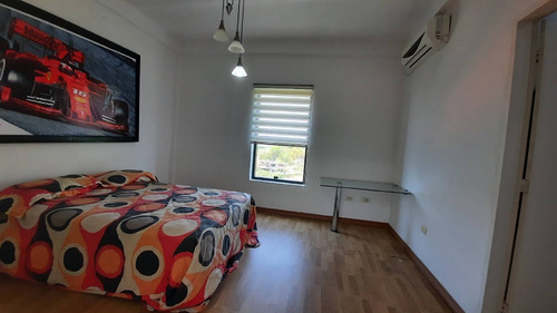 Imagen 10 de 30 de Remax Infinity Venda Casa En Calle Cerrada, Colinas De Guataparo 448604 Frances Mijares 041449909396