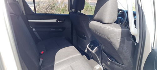 Toyota Hilux 2.8 Cd Srv 177cv 4x2 Modelo 2020