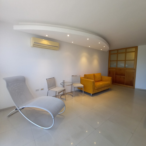 Vendemos Apartamento Para Socios Del Club Puerto Azul - Naiguata, 3/2/1 Xavijennyinmuebles