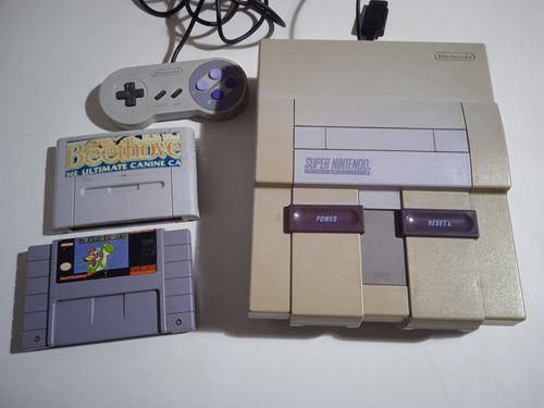 Imagem 1 de 8 de Super Nintendo Original, Único Dono, Acompanha 2 Cartuchos, 1 Joystick, Fonte E Cabo De Antena