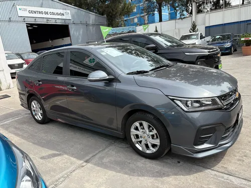 Chevrolet Aveo 1.5 Lt Mt sedan con kit deportivo