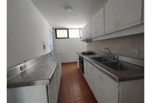 Venta De Apartamento De 100mts2 Centenario, Oeste De Cali, 8599.