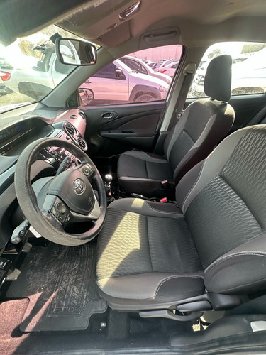Toyota Etios 1.5 Xs