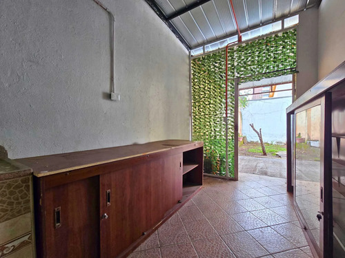 Local Comercial / Oficinas / Bodega, 6 Estac (177326)