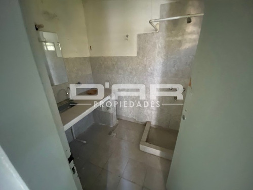 Imagen 9 de 12 de Casa 4 Ambientes - Eizaguirre 300
