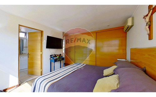 Moderna Y Luminosa Casa Con Piscina