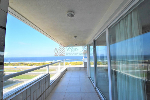 Apartamento En Brava, 3 Dormitorios + Dependencia, 3 Baños, Excelente Vista Al Mar 