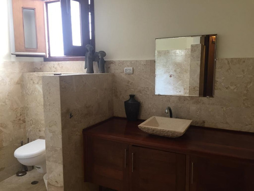 Imagen 12 de 19 de For Sale Apartamento De 1 Habitacion En La Zona Colonial Con Piscina Parqueo