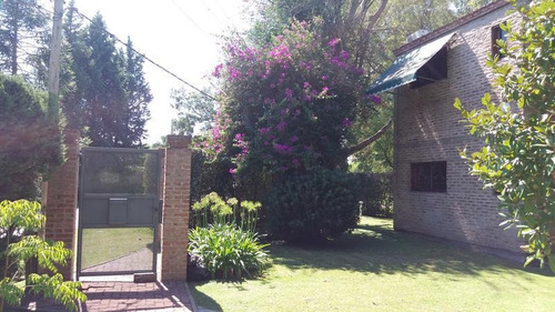 Casa En Venta En 419/dg 421 Villa Elisa - Alberto Dacal Propiedades