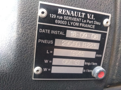 Camión Renault 440 Dxi