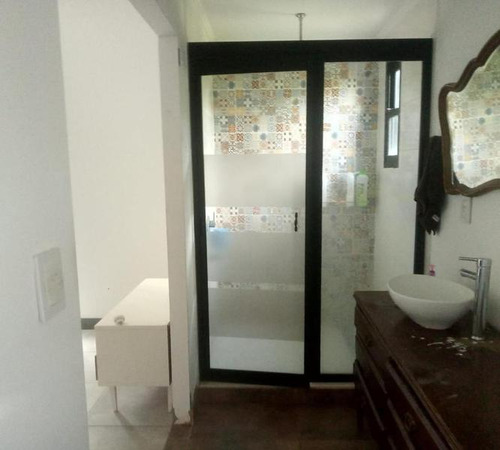 Casa 3 Dormitorios, 2 Baños, Piscina Y Amplio Parque