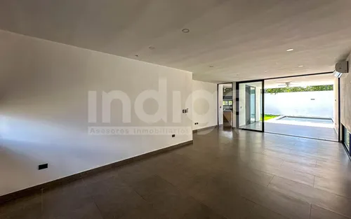 Casa En Venta En Mérida En Privada Arbórea En Conkal