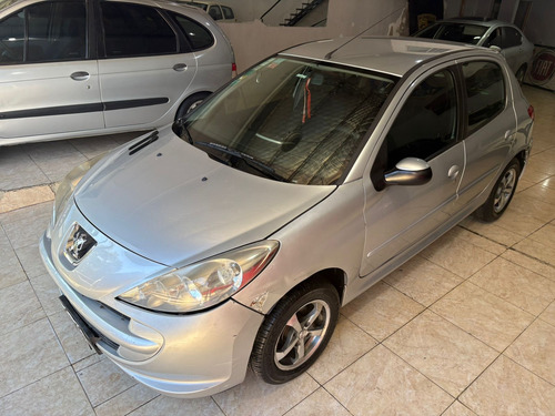 Peugeot 207 1.4 Active 75cv