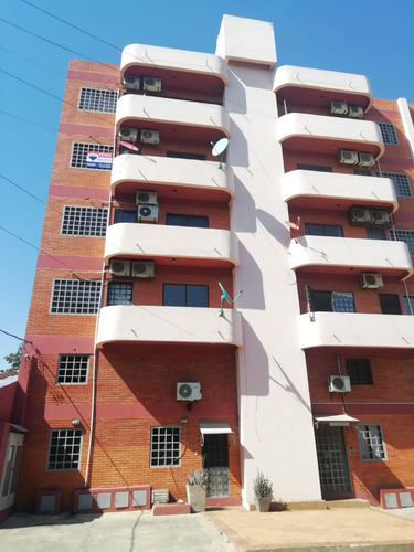 Imagen 2 de 13 de Vendo Departamento En Asuncion -pinoza