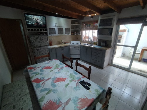 Casa En Venta 4 Ambientes, 2 Baños, Garage Y Quincho En Venta Barrio Los Tilos, Mar Del Plata