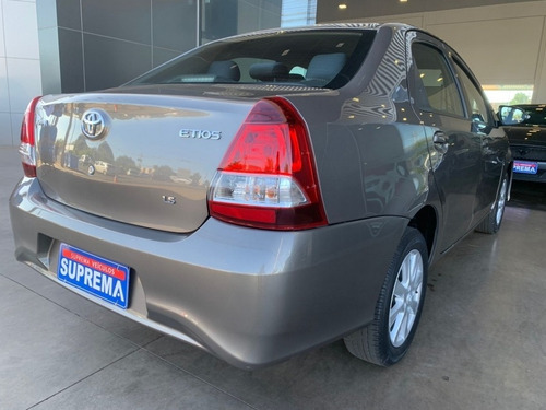 Imagem 6 de 11 de Toyota Etios Sedan X Plus 1.5