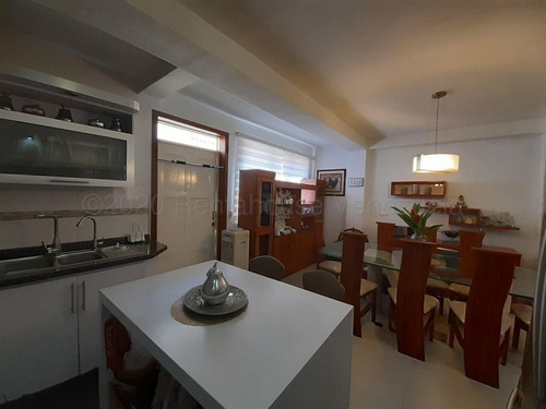 Imagen 11 de 14 de Eloisa Mejia Rentahouse Vende Townhoouse En Mañongo Naguanagua 22-2665