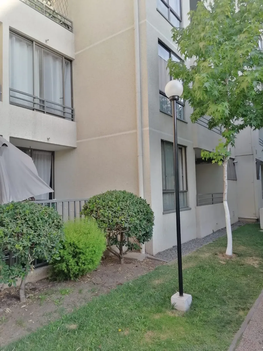 Imagen 2 de 16 de Depto 2d/1b/1est Condominio Cercano A Metro