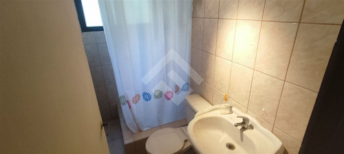 Casa En Venta De 3 Dorm. En Olmué