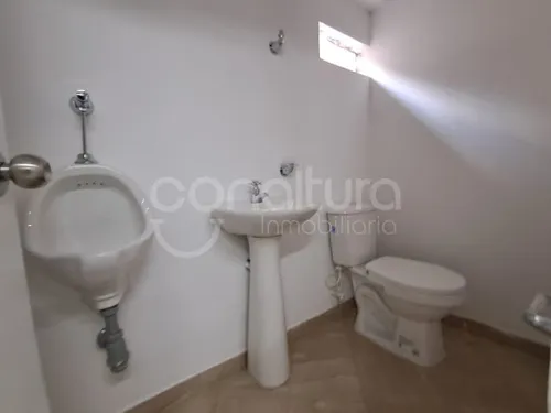 Bodegas En Arriendo La Pradera 472-7120