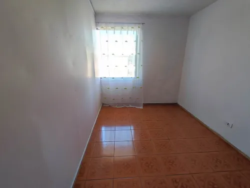 San Joaquín Vende, Dpto. De 2 Dormitorios, 1 Baño.-