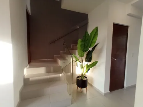 En Zibata, Club De Golf, Estrena Hermosa Casa, Exclusividad, 3 Recamaras..