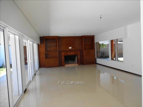 Imagen 4 de 15 de Importante Y Moderna Residencia A Estrenar