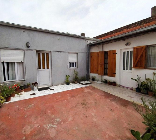 Venta En Block - Tres Departamentos En Ph Con Garage Y Entrada Para Auto