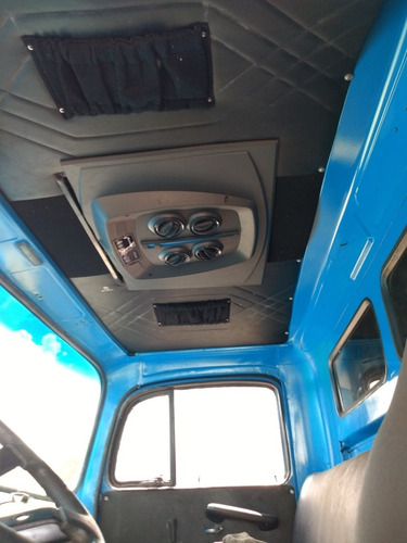 Mercedes Bens 2213