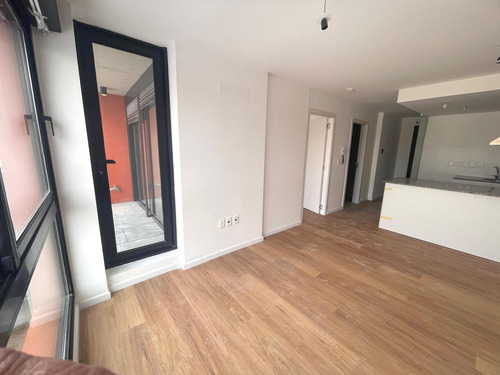 Venta Apartamento 1 Dormitorio Con Terraza, Con Renta - Centro