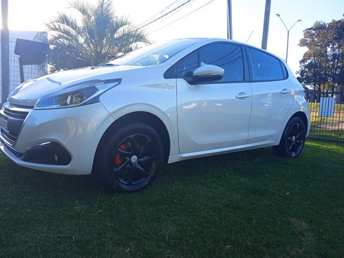 Peugeot 208 1.5 Allure 5p