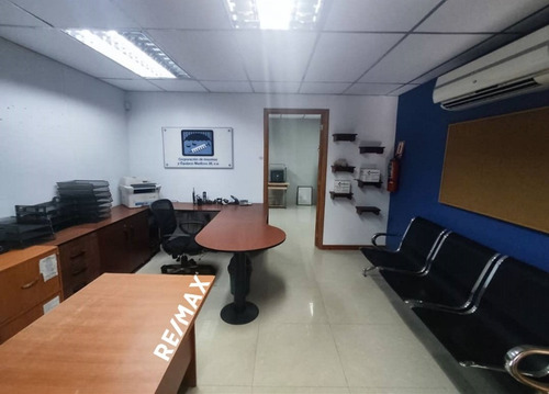 Imagen 6 de 13 de Galpon En Centro Empresarial E Industrial 28 Calle San Rafael
