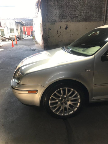 Volkswagen Bora 1.8 T Highline Tiptr Cu
