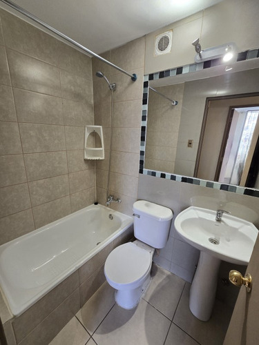 Arriendo Semiamoblado En Conchalí, 3d/2b Mas Estacionamiento