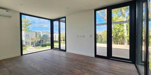 Casa En Alquiler En La Reserva Cardales, Campana, G.b.a. Zona Norte