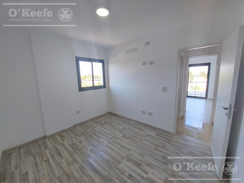 Imagen 10 de 20 de Departamento En Venta A Estrenar 3 Ambientes Cochera Opcional Berazategui Centro