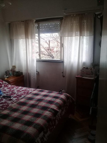 Imagen 7 de 11 de Departamento - Olivos 2 Ambientes C/balcon 41 Mts.