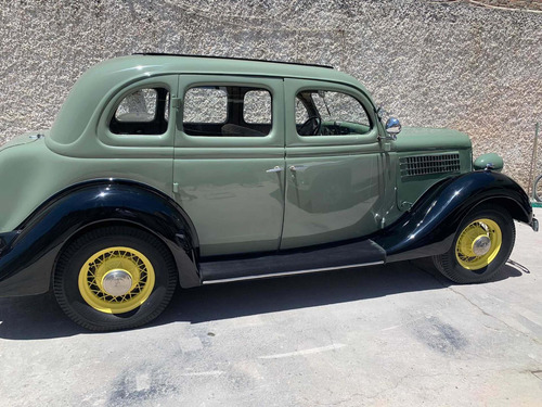 Imagen 7 de 14 de Ford Victoria Sedan