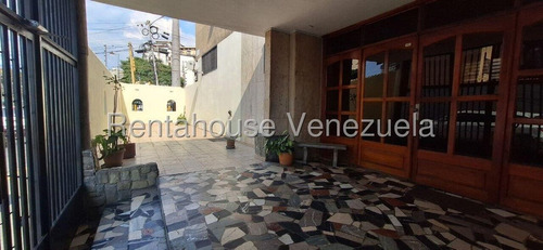 Mls #25-18251 Oportunidad, Para Remodelar!!!