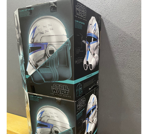Captain Rex Premium Electronic Helmet Black Series Star Wars (Usado)