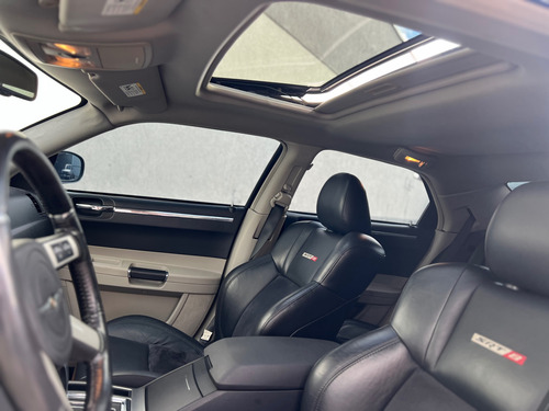 Chrysler 300C 6.1 Srt8 4p