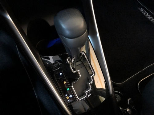 Imagem 12 de 15 de Yaris Sedan Xls 1.5 Aut. Cvt Cinza Completo Impecável