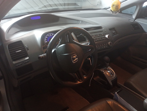 Honda Civic 1.8 Lxs Flex Aut. 4p