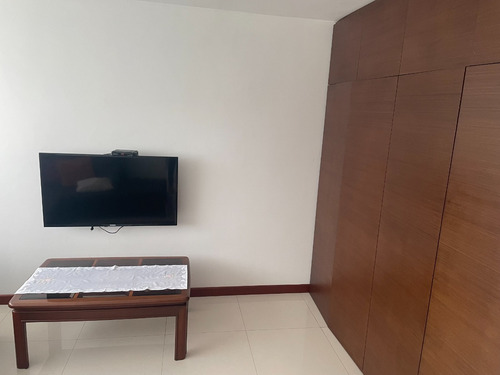 Imagen 7 de 15 de Apartamento Amoblado En Venta Mirávila 80mts2 2h/2b/2p