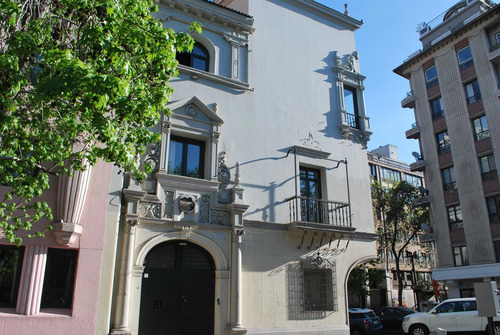 Arriendo Edificio Esquina Merced - Alameda (126347)