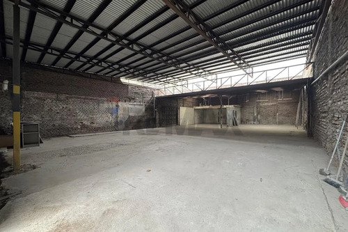 Arriendo Oficina Con Galpón Viel/autop Central