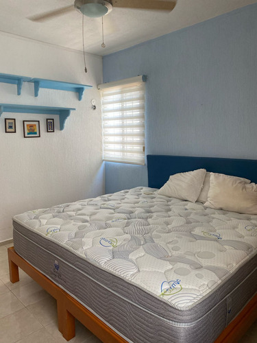 ¡casa Amueblada En Esquina Con Paneles Solares En Las Américas, Mérida!